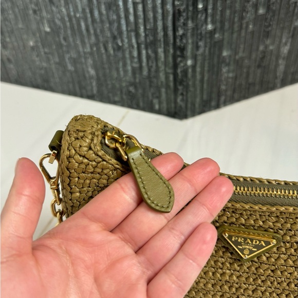 🌿Prada Re-Edition 2005 Raffia Crochet Olive Green Crossbody Bag - Picture 10 of 16